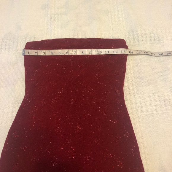 Beautiful women’s dress! - Picture 8 of 9